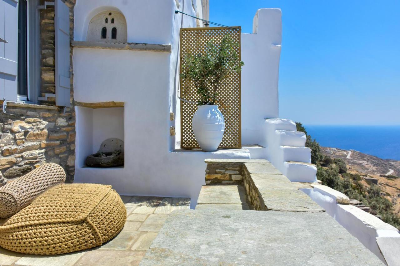 Living Theros Luxury Suites Kardhianí Buitenkant foto