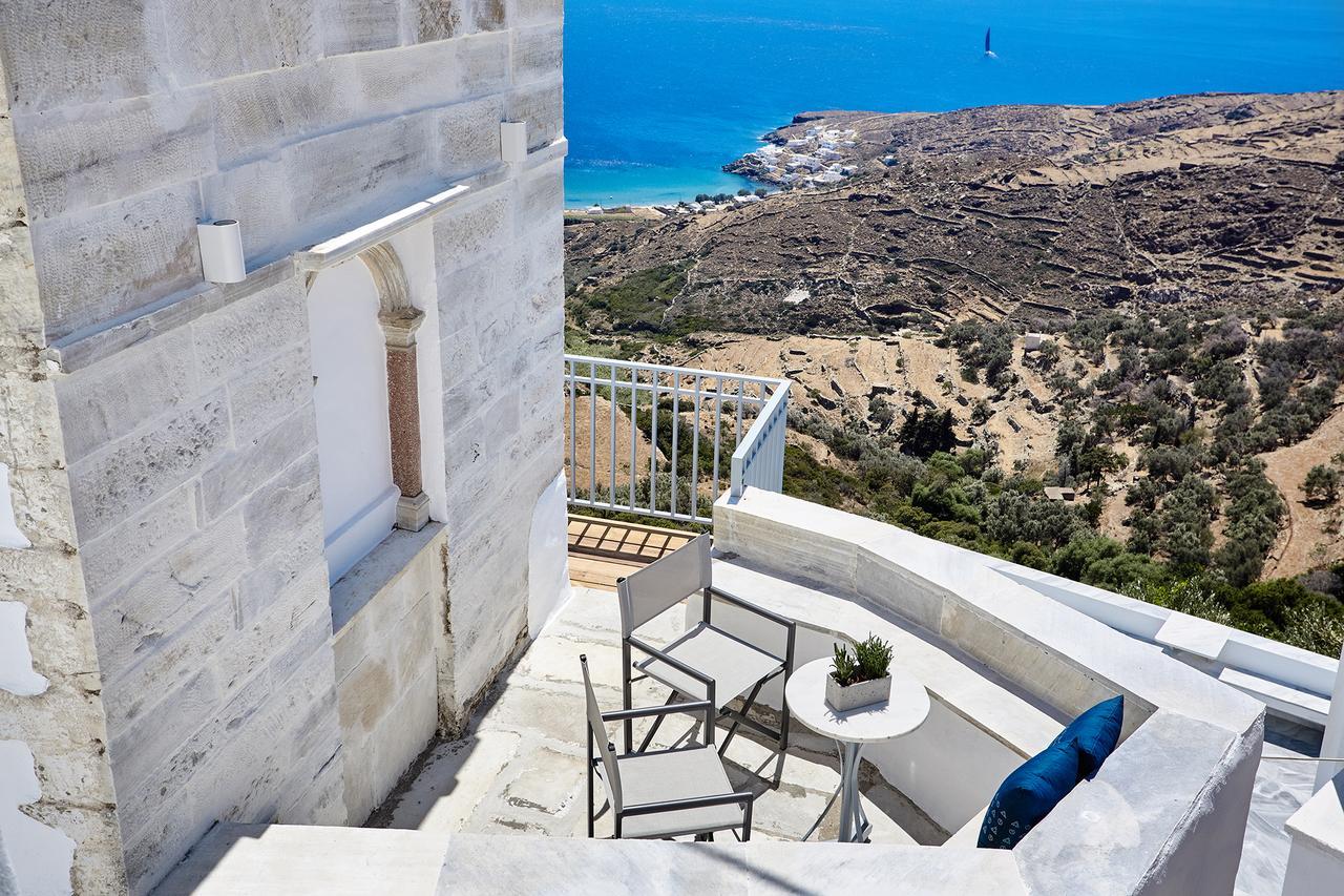 Living Theros Luxury Suites Kardhianí Buitenkant foto